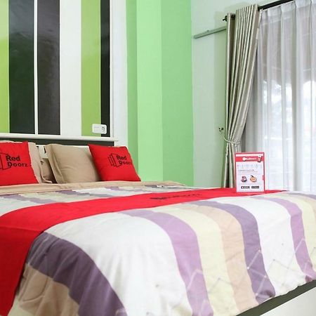 Reddoorz Plus @ Talaga Bodas Bandung Kültér fotó