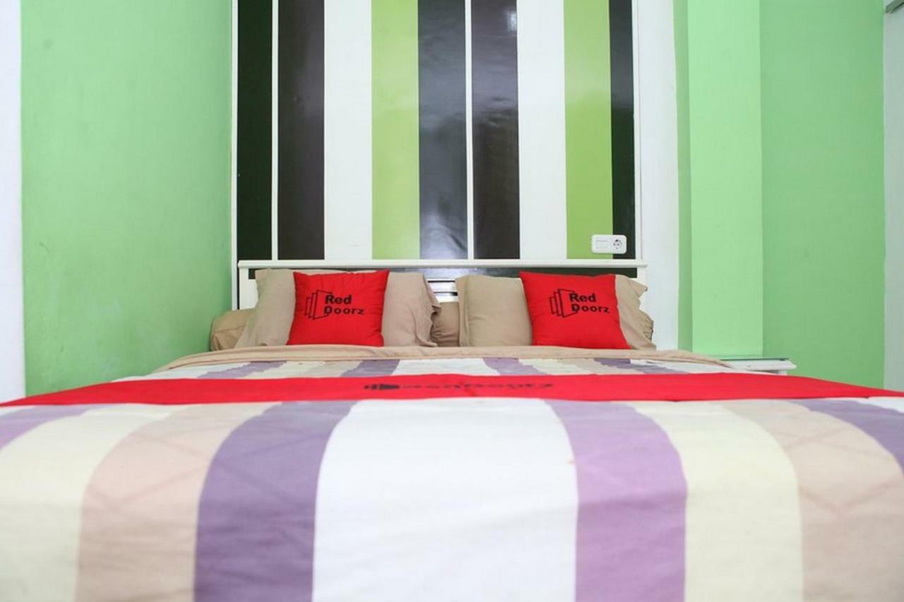 Reddoorz Plus @ Talaga Bodas Bandung Kültér fotó
